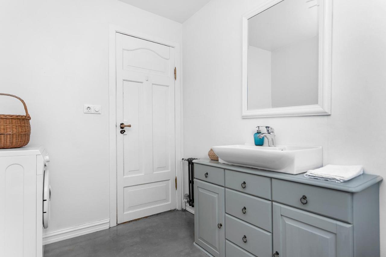 Rustic Retreat In The Center Of Reykjavik Apartment Ngoại thất bức ảnh